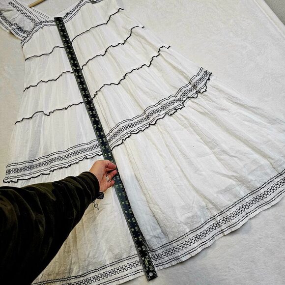 OLIVACEOUS SzM Off White Cream Midi SemiMaxi dress. Square NeckMidiSemiMaxiFlare - Picture 11 of 16